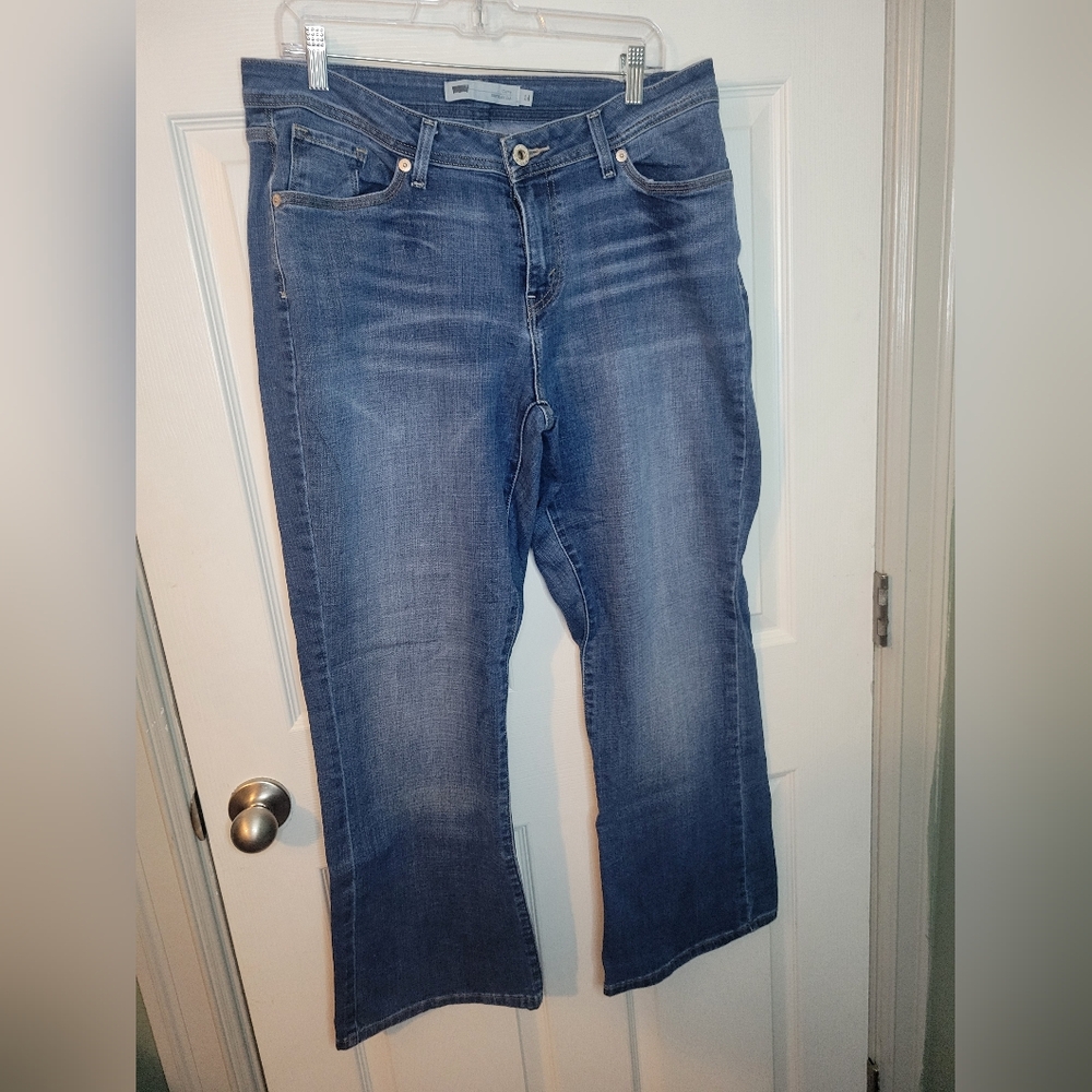 Levi Jeans Size 14 Women's Curvy Boot Cut Blue Medium Wash Button Zipper Pockets